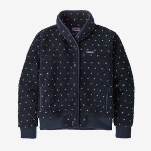 fleece jacket has a polyester lining.Fleece-lined shawl collar with snap